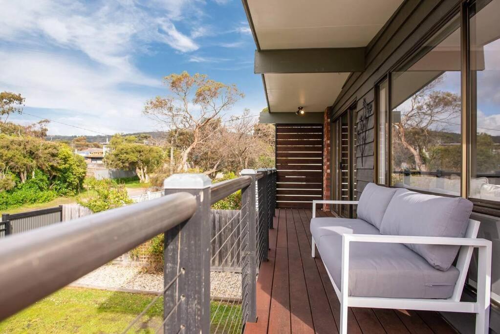 Dreamy Dromana Family Getaway - With Jacuzzi Villa Exterior photo